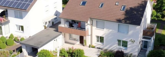 Großzügiges Zweifamilienhaus mit schönem Garten und Terrasse