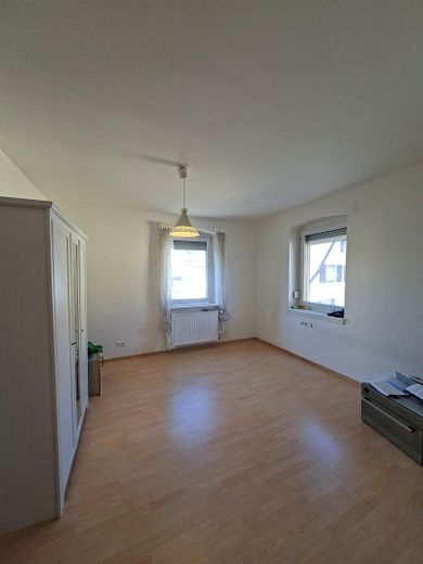 Großzügiges Einfamilienhaus in zentraler Lage in Herbolzheim – Schlafzimmer2 OG