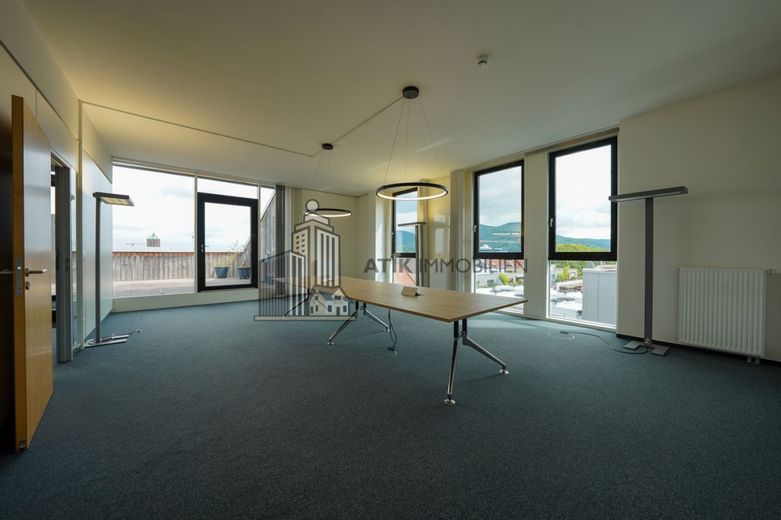ATIK: Arbeiten mit Schlossblick - attraktive Büroflächen im X-House am Hauptbahnhof - provisionsfrei – Innenansicht