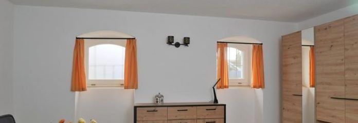 (EF1226_M) Dresden: Radebeul, preiswertes Souterrain-Apartment mit separatem Eingang in denkmalgeschützter Villa