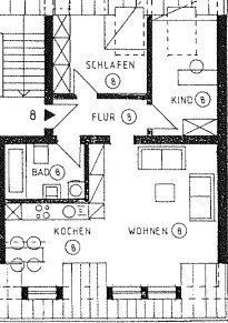 Kompakte DG 3-Zimmer mit neuem Laminat u. Wanne in Zentrumsnähe!
Stellplatz mgl. – Grundriss Hain68_dgli