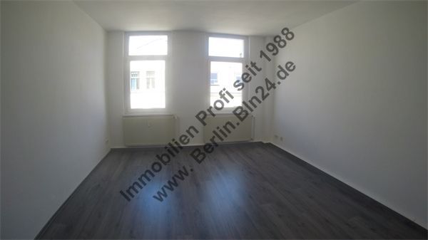 Mietwohnung günstiges Dachgeschoß -- 2er WG - ZweitBezug SüdBalkon – G0030145