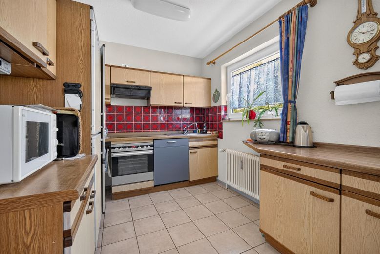 Provisionsfreies Einfamilienhaus mit Einliegerwohnung und Garage – Foto 16