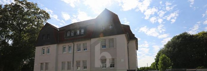 WOHNEN MIT VERMIETETEN EINHEITEN UND BAUPOTENZIAL