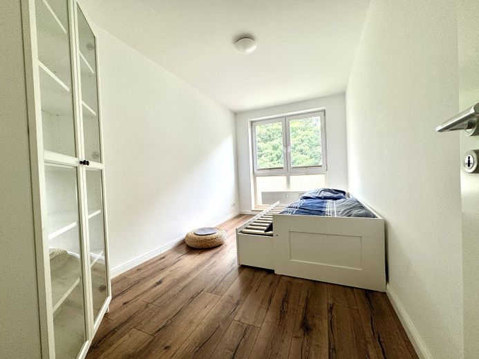 Wohnen am Stadtpark: Moderne 3-Zimmer-Wohnung mit Balkon – Kinder/Arbeitszimmer