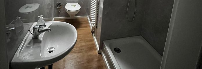 Świeżo wyremontowane 3-pokojowe mieszkanie własnościowe w centralnej lokalizacji – 77 m² – bez prowizji
