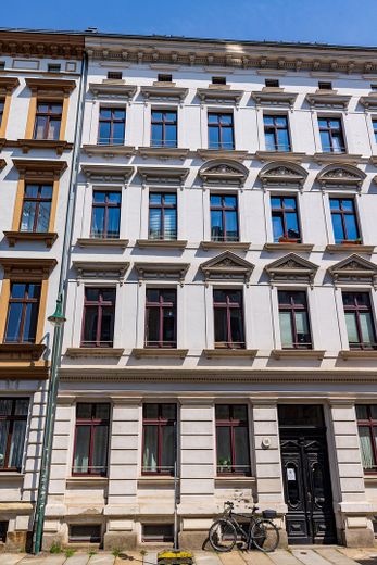 Listed monument-protected maisonette · 137m²· 70 m² roof terrace · elevator · vacant · Leipzig Zentrum-Nord – Haus