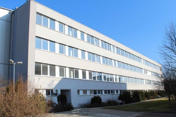 schöne klimatisierte Büroflächen mit Pkw-Stellplätzen in verkehrsgünstiger Lage Nähe Autobahn A4 !!!