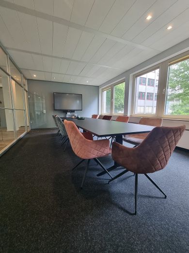 Premium Office – Sofort bezugsfertiges Büro mit Glaswänden und Top-Ausstattung – Meeting
