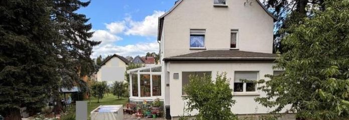 Objekt-Nr.: 6426 - Schönes Einfamilienhaus mit Doppelgarage, Pool, Gartenhaus u.v.m. in begehrter Wohnlage in Plauen (Neundorf)
