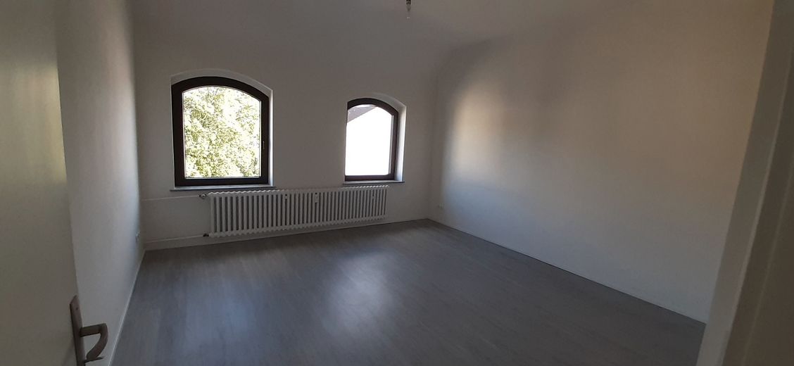 Ausgefallene Altbau-Wohnung – Schlafzimmer