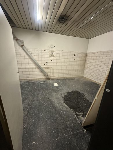 Ladenlokal Einzelhandel Halle Lager Praxis Gewerbe Gastro Sporthalle Freizeit zu vermieten – Foto 25
