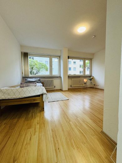 TOP Lage I 1-Zimmer-Wohnung I Sofort Frei – Wohnbereich