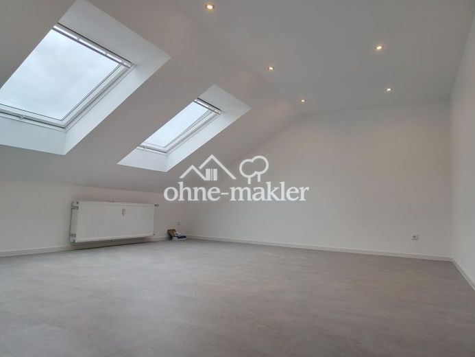 Ciche mieszkanie 4-pokojowe (ok. 95 m²) z tarasem i garażem – Zdjęcie 1
