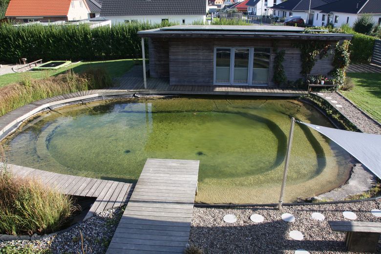 Architektenhaus (KfW 40)+ Extra Wohngebäude + Solar + Teich + Sauna – Blick vom Obergeschoss