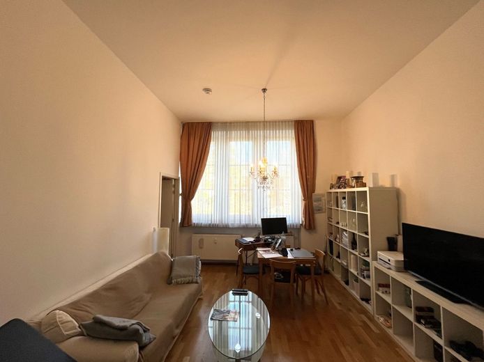 Wiesbaden: Perfekte 2 Zi-Kapitalanlage! Herrschaftliches Wohnen i. d. Kaiser-Friedrich-Residenz! – Wohnraum