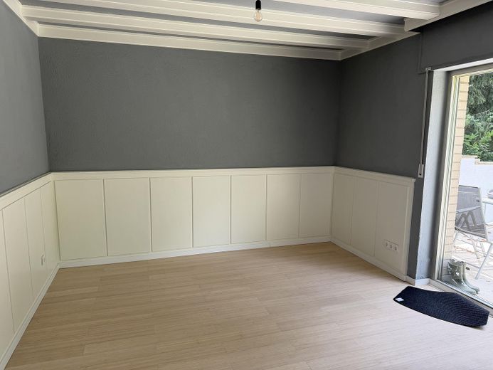 Freistehendes Einfamilienhaus mit Einliegerwohnung und großen Garten mit altem Baumbestand – Foto 12