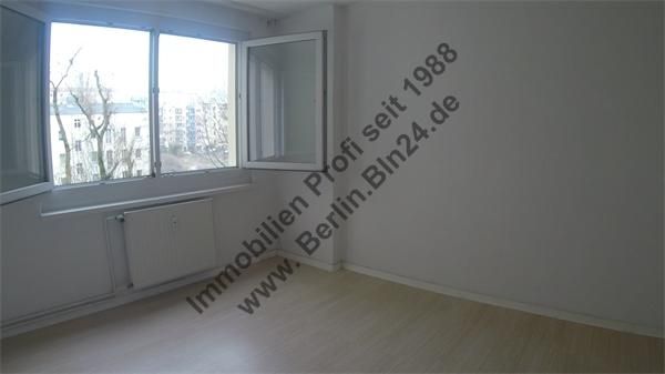Nähe U-S Bahn - SüdBalkon teils WG - Mietwohnung – G0036552