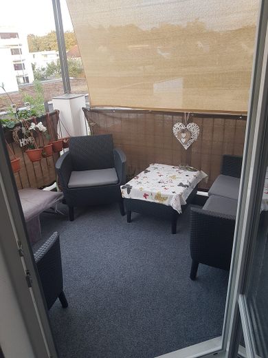 Stadtnahe 2 Zimmerwohnung in ruhiger Lage – Balkon