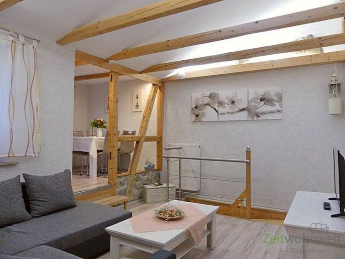 (EF0446_M) Erfurt: Gispersleben, neu möblierte Wohnung über 2 Etagen, ruhige Lage, Dachbalkon, 2x Bad/WC, WLAN inklusive – Foto 1