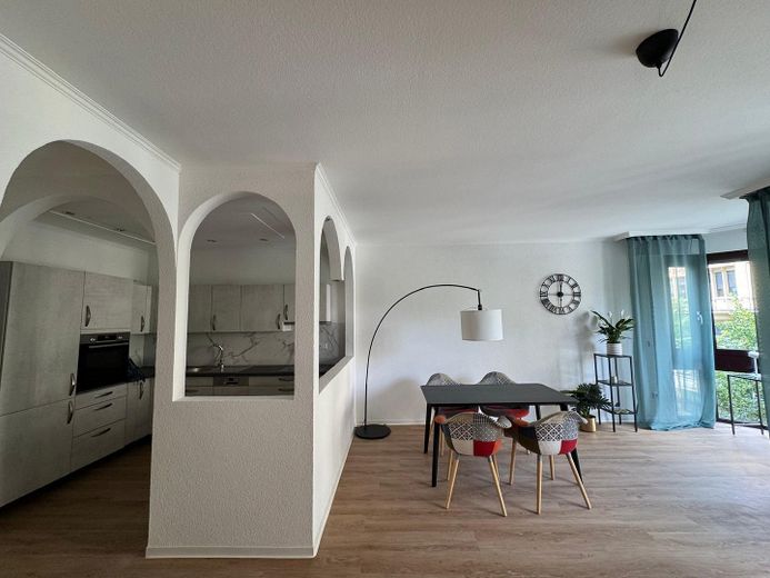 Wohnzimmer Blick Küche