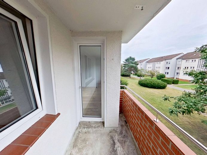 Westercelle’de balkonlu ve bol ışık alan modern 3 odalı daire – Balkon