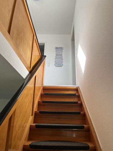 Einfamilienhaus Neerstedt (zentral) – Treppe aufwärts
