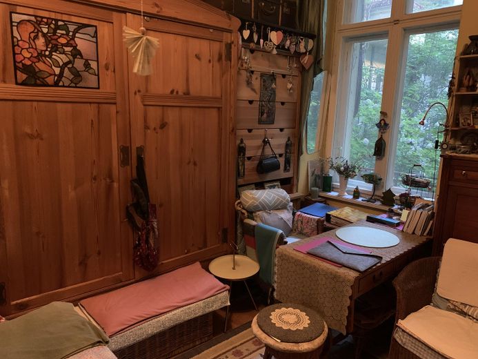 Privatverkauf 56m² Altbau-Wohnung im Heckmannufer, Wrangelkiez – Schlaf- / Wohnzimmer