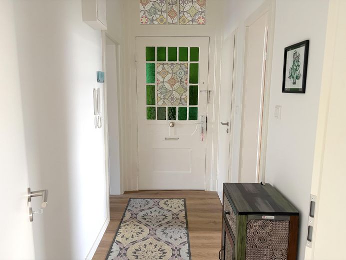 3-kamerappartement met uitzicht op de Förde, op de Duborg in Flensburg. Van particulier. – Flur