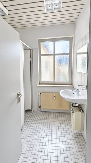 Office space for rent – Photo 6