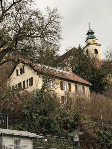 Traumhaus in Top Lage mit Einliegerwohnung und hohem Ausbaupotential und großem Grundstück – Foto 4