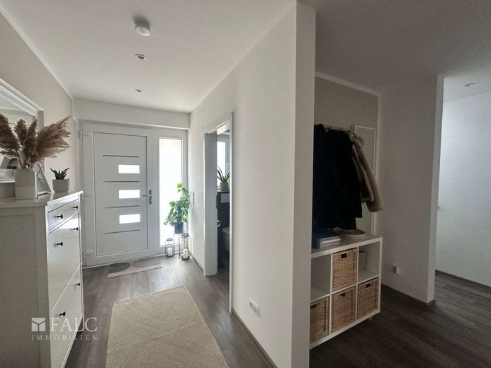 Top modernes Einfamilienhaus in herrlicher Feldrandlage von Himmelpforten – Flur EG