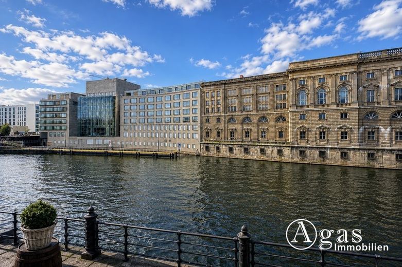 Travailler avec vue sur la Spree - Surface de bureau exclusive dans un emplacement berlinois représentatif au bord de l’eau – Aussicht
