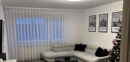 Полностью отремонтированная и современная: 2-комнатная квартира со встроенной кухней и собственным гаражом в Гертрингене