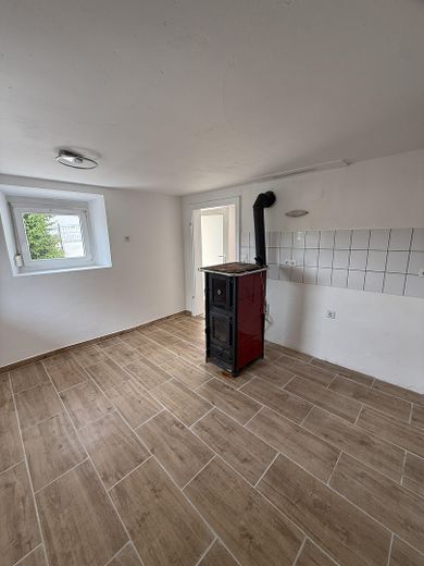 Kleines Häusle mit Charme und Weitblick – ruhig gelegen in Bopfingen-Schloßberg. – Küche Foto 3