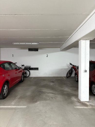 Tiefgaragenstellplatz