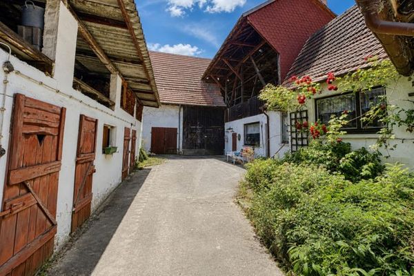 Ruhig wohnen im Zentrum von Walldorf: Baugrundstück für Ein- oder Zweifamilienhaus mit Garten