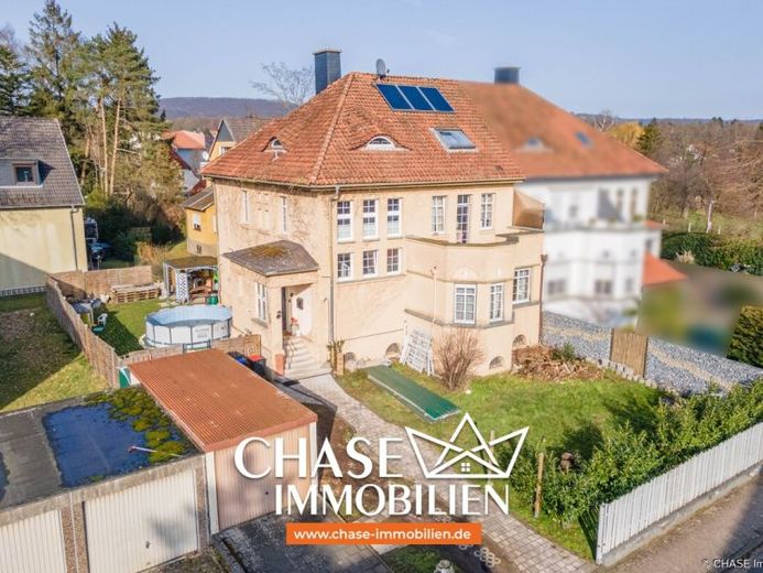 Herrliche Altbau-Stadtvilla als Doppelhaushälfte - Bevorzugtes Wohnen in Hessisch Oldendorf! – Foto 1