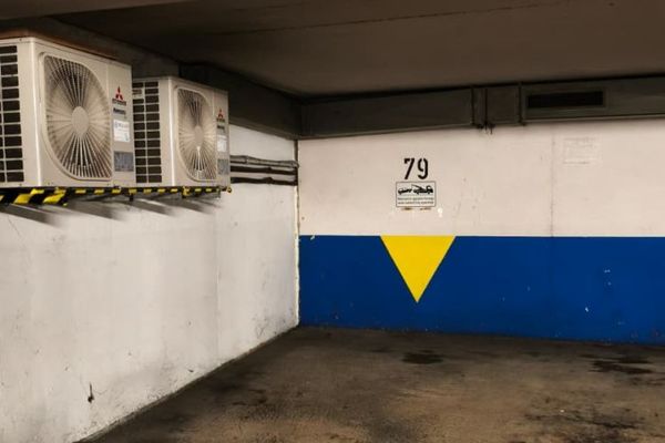 Normaler TG Stellplatz in abgeschlossener TG in Karlsruhe zu vermieten