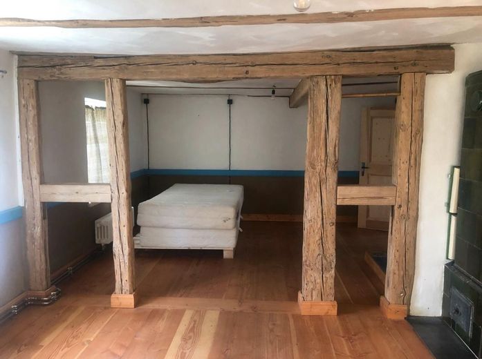 Historisches Landhaus in Mecklenburg-Vorpommern - ruhig gelegen, stündlich per Bahn erreichbar – Großes Wohnzimmer
