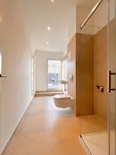 Appartement mansardé avec climatisation | 3 pièces | Colocation possible | Entièrement rénové | Cuisine équipée – Photo 3