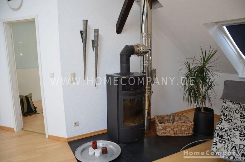 Sehr schöne 2 Zi.-Wohnung im 3. OG mit Dachterrasse. In der Nähe zur Uni, komfortable Wohnung mit KFZ-Stellplatz vor der Tür. – 63a83233adc8c9a3cb85f2ecbf244074c69305d5.jpg
