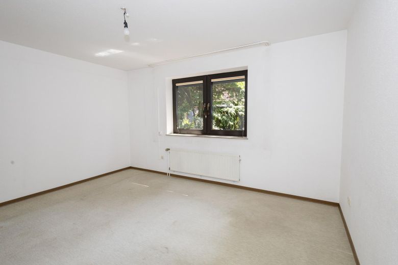 Zimmer (EG)