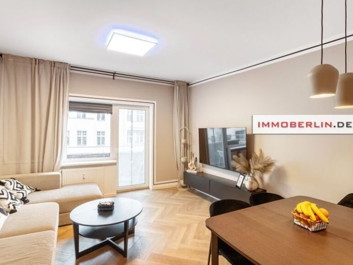 IMMOBERLIN.DE - Exquisitely equipped & furnished apartment with west loggia – Photo 1