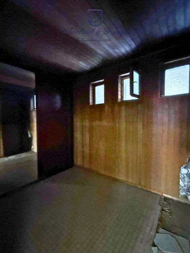 Großzügiges Haus, 410m² Gesamtfläche in ruhiger Seitenstraße von Saarbrücken-West – Ehemalige Sauna EG