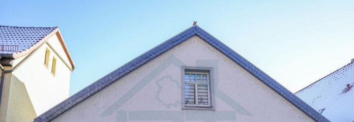 Maisonetteartige 4-Raum-Wohnung mit separatem Strassenzugang