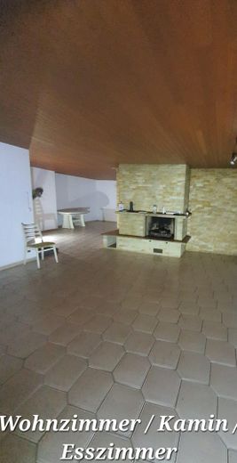 Wohnzimmer/ Essecke /Kamin