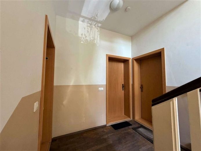 Edificio plurifamiliare tutelato come monumento | Moltiplicatore 18,6 | Completamente affittato – Foto 1