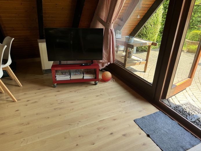 Casa con tetto spiovente sul bellissimo lago Freilinger See nel villaggio turistico – completamente arredata – Foto 11