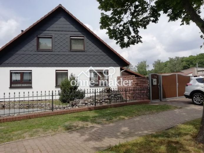Einfamilienhaus plus Ferienhäuschen – Foto 1